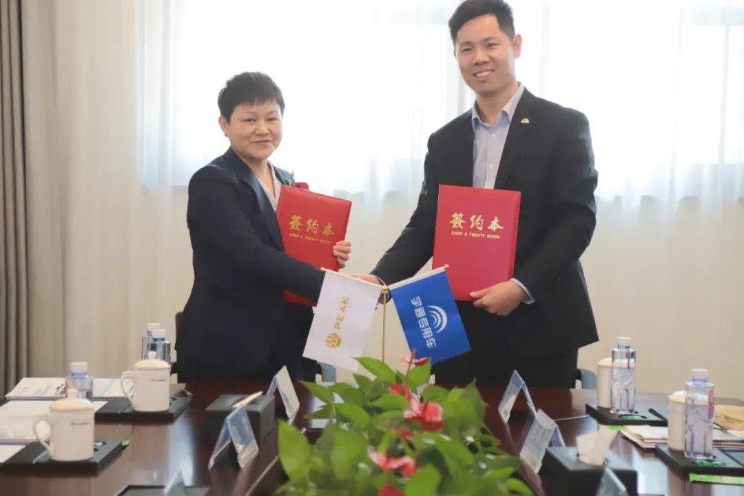 宇通醫(yī)療車(chē)批量交付匹克國(guó)際，攜手共創(chuàng)新篇章