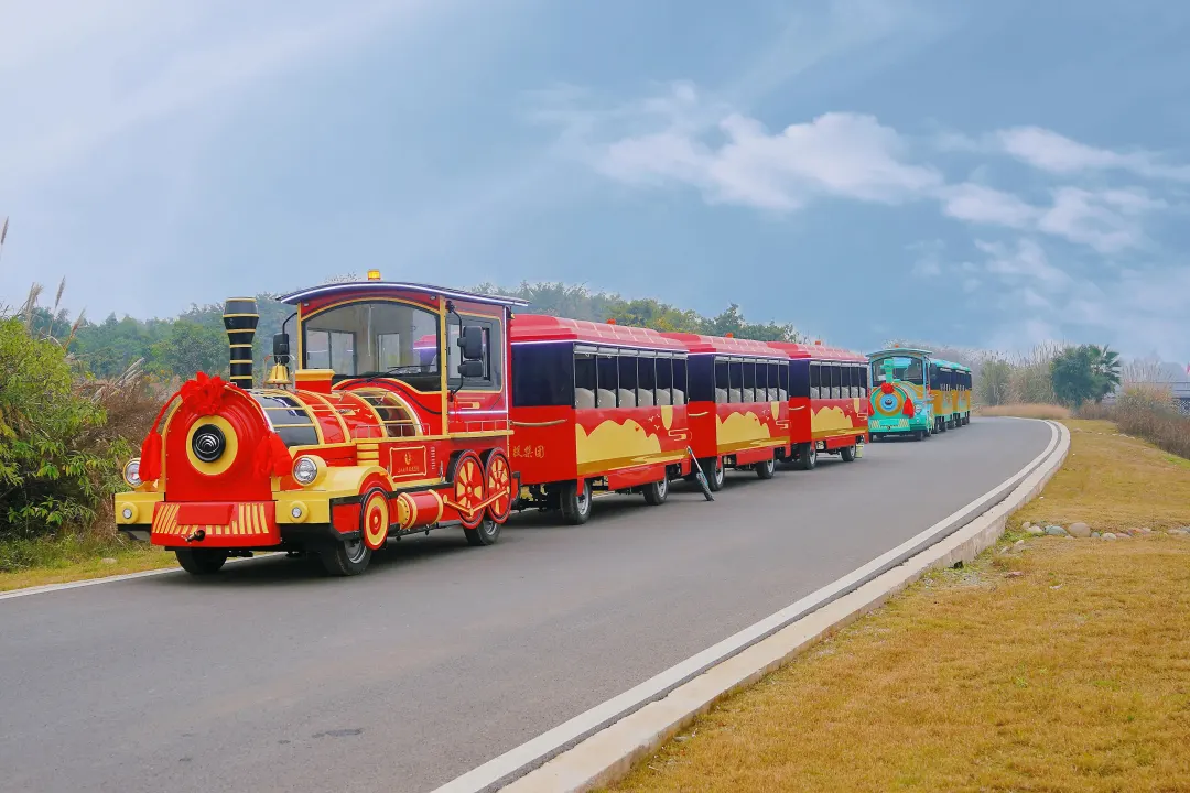 宇通觀光車亮相2024中國（北京）國際游樂設施設備博覽會，助力景區(qū)高質量運營