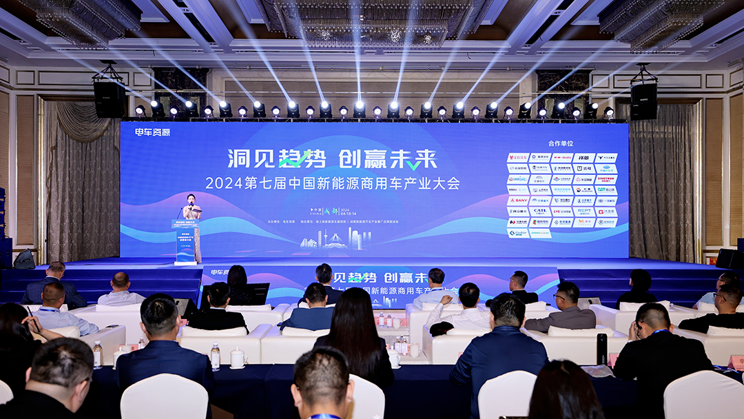 實(shí)力見(jiàn)證 | 宇通重卡現(xiàn)身蓉城，三獎(jiǎng)加冕實(shí)力引領(lǐng)