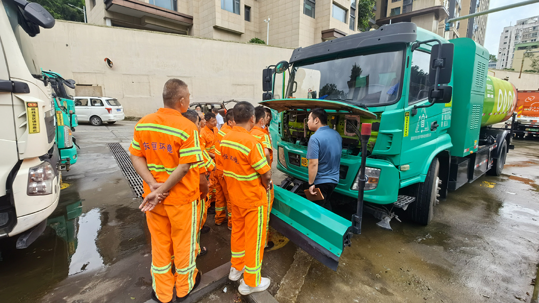 好產(chǎn)品+好服務(wù)=好口碑！宇通環(huán)衛(wèi)樹立行業(yè)服務(wù)新標(biāo)桿！