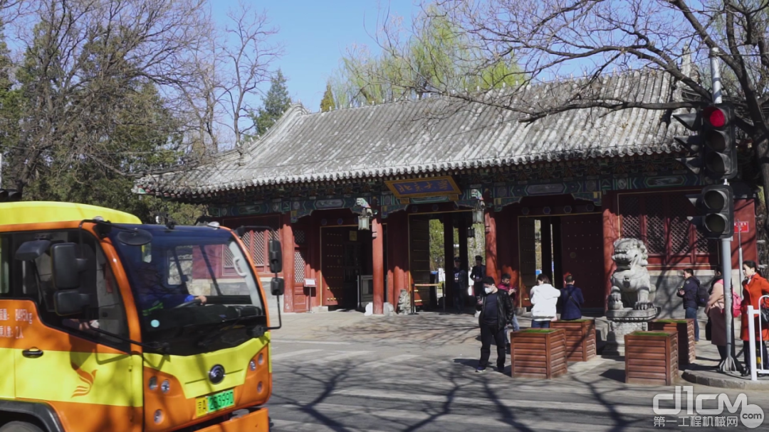 綠變北京，電動(dòng)先鋒：宇通新能源環(huán)衛(wèi)引領(lǐng)首都高質(zhì)量發(fā)展