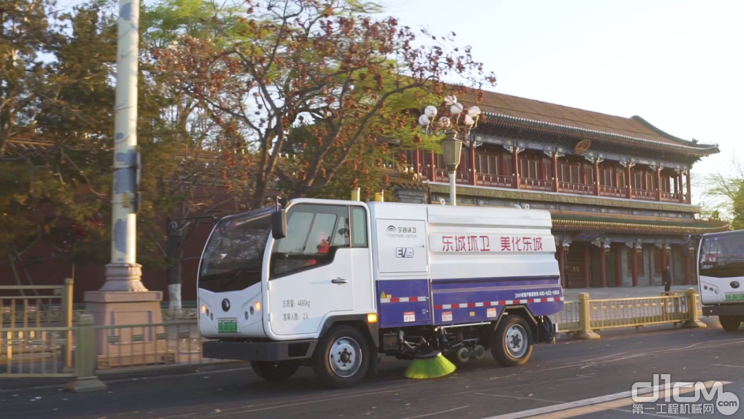 綠變北京，電動(dòng)先鋒：宇通新能源環(huán)衛(wèi)引領(lǐng)首都高質(zhì)量發(fā)展