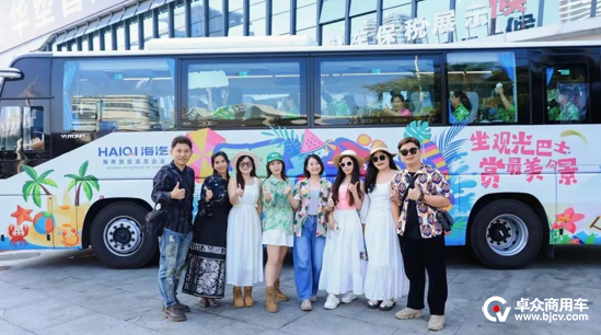 海南環(huán)島旅游公路觀光巴士火爆出圈，宇通助力海汽集團(tuán)加速探索旅游運(yùn)營(yíng)新模式