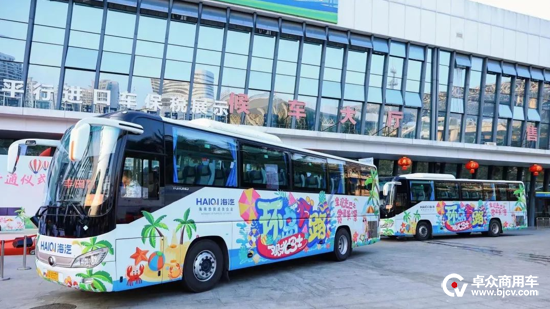海南環(huán)島旅游公路觀光巴士火爆出圈，宇通助力海汽集團(tuán)加速探索旅游運(yùn)營(yíng)新模式