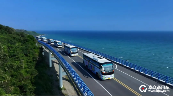 海南環(huán)島旅游公路觀光巴士火爆出圈，宇通助力海汽集團(tuán)加速探索旅游運(yùn)營(yíng)新模式