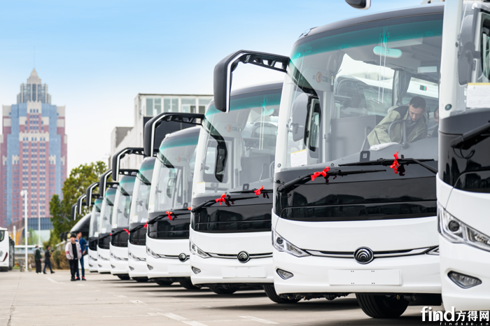 又100輛！宇通高端旅游客車再次批量交付新疆