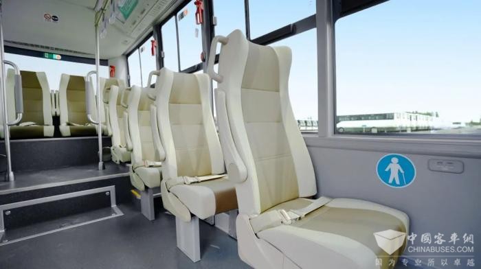 攜手暢通“城市血脈” 宇通新能源公交批量交付滄州