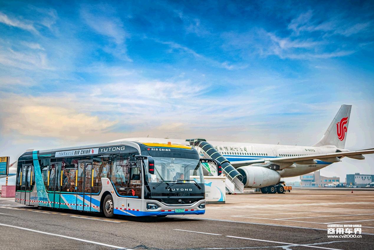 宇通機(jī)場擺渡車：以“新質(zhì)”創(chuàng)“高質(zhì)”，中國品質(zhì)叫響全球市場