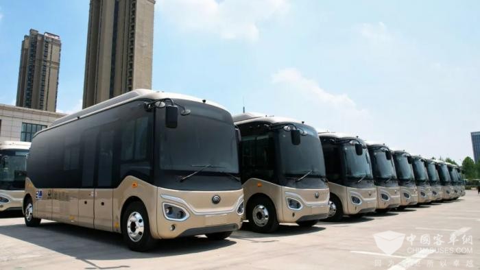 攜手暢通“城市血脈” 宇通新能源公交批量交付滄州