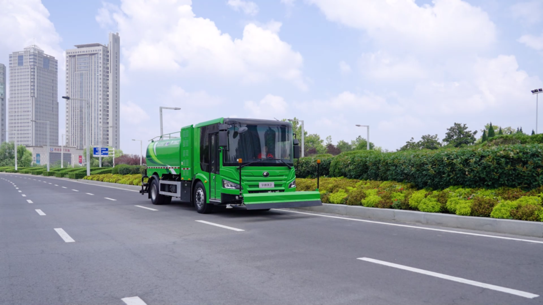 綠色新城，湛河未來┃21臺宇通新能源環(huán)衛(wèi)車輛批量交付平頂山