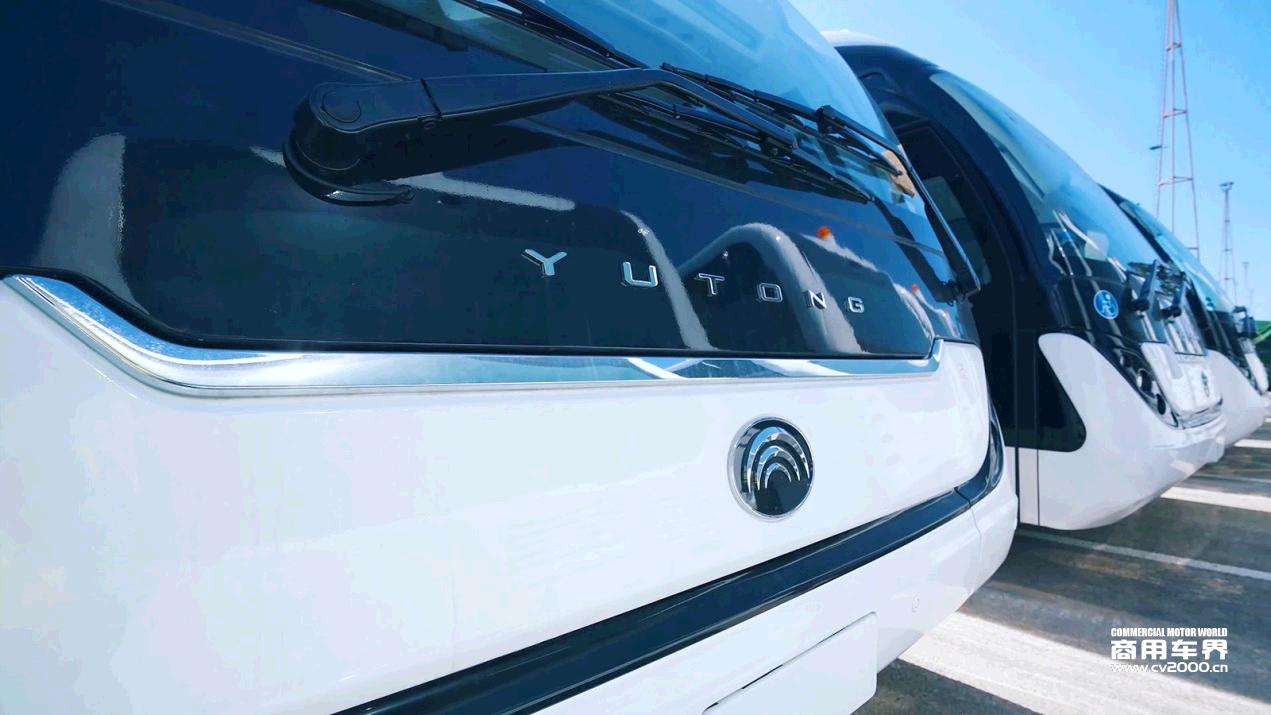 宇通機(jī)場擺渡車：以“新質(zhì)”創(chuàng)“高質(zhì)”，中國品質(zhì)叫響全球市場