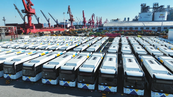 250輛宇通純電動(dòng)客車交付希臘 250輛宇通純電動(dòng)客車交付希臘