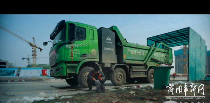 獻(xiàn)禮新春！宇通《愛(ài)在一起 年在路上》賀歲大片“龍”重登場(chǎng)